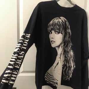 Taylor Swift Midnight Blue Eras Tour Long Sleeve Shirt Medium